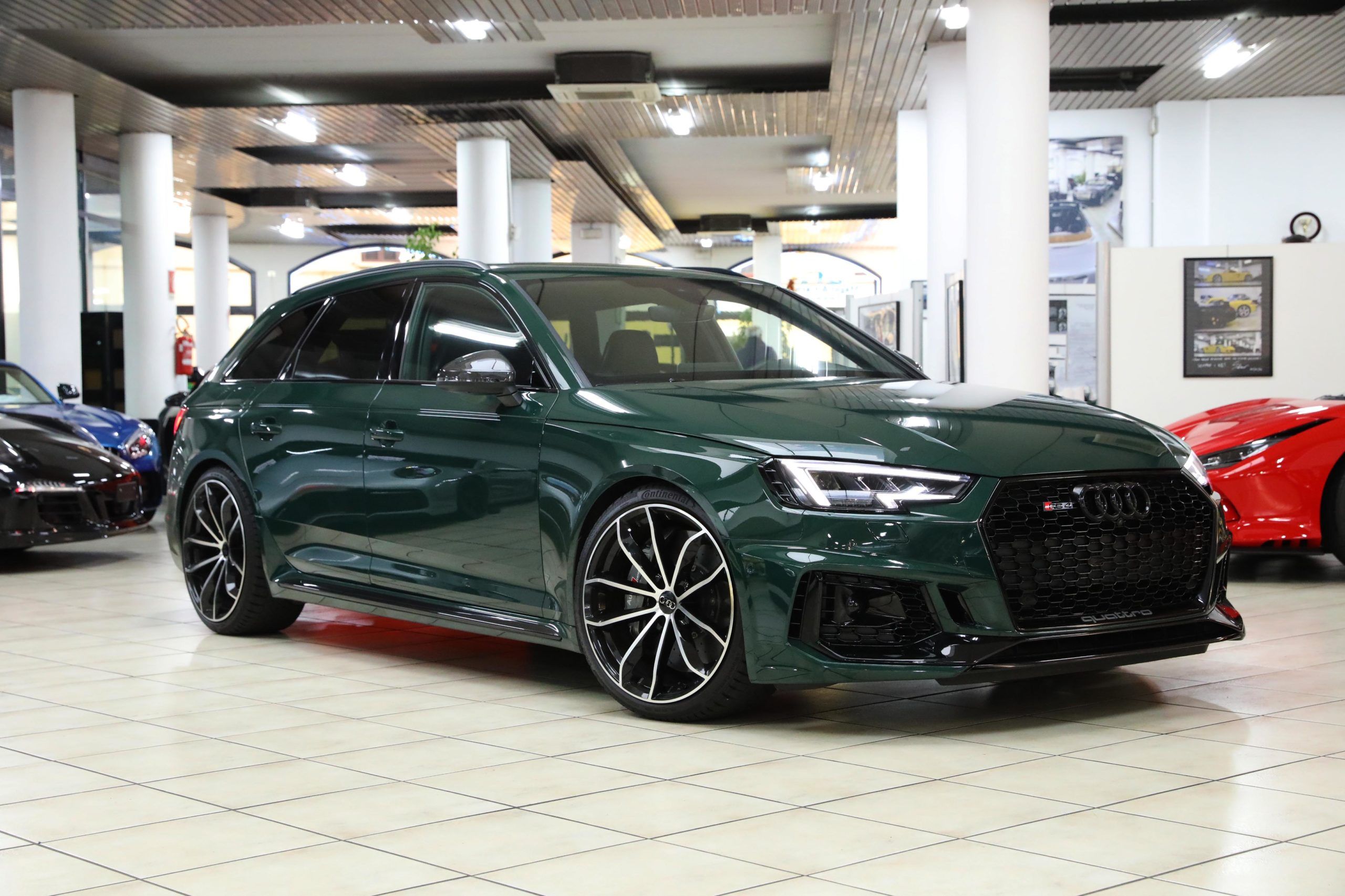 Audi RS4 Avant - Magni & Carnevale Motors